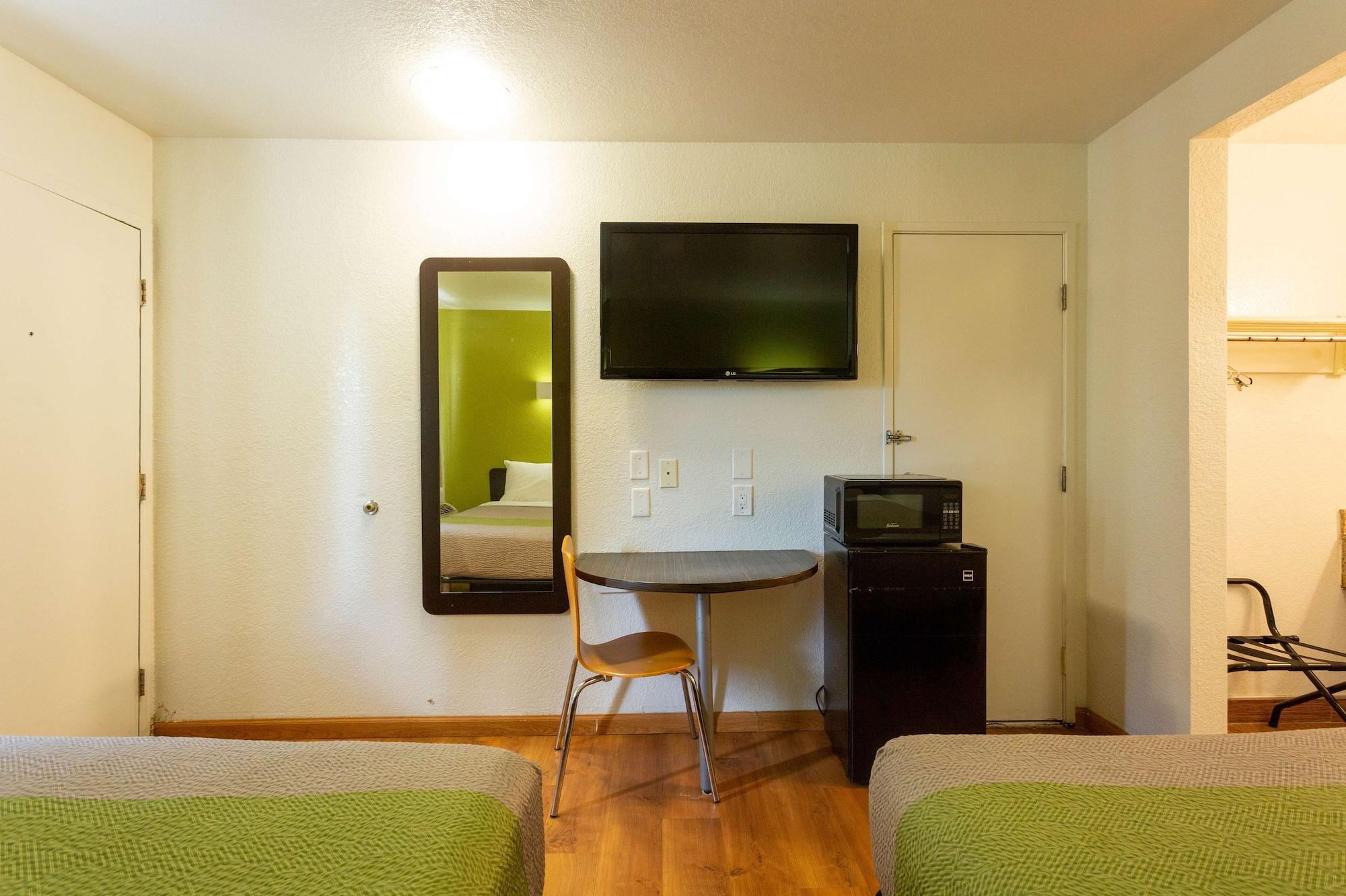 Motel 6-Camp Springs, Dc - South קאמפ ספרינגס מראה חיצוני תמונה