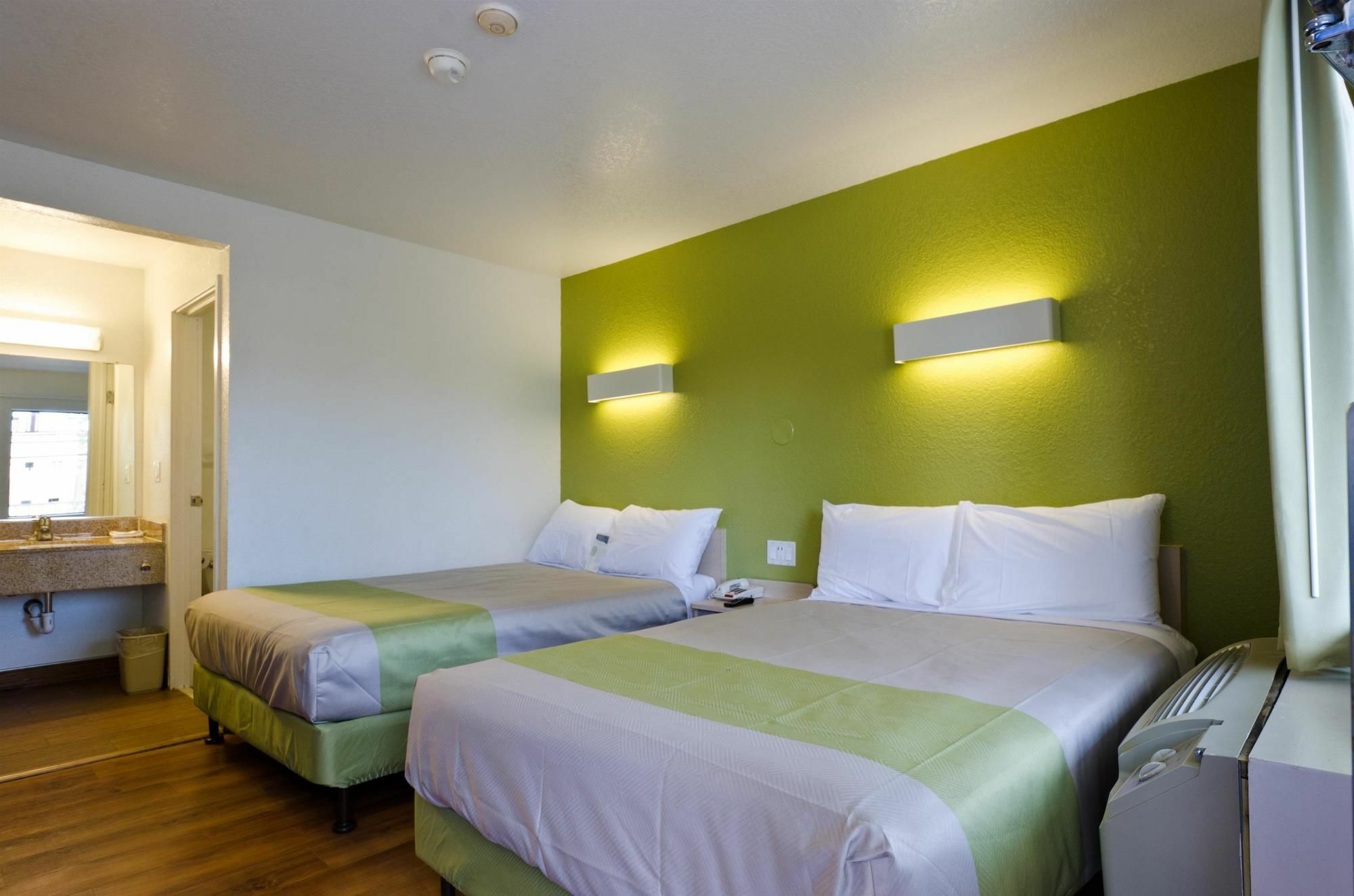 Motel 6-Camp Springs, Dc - South קאמפ ספרינגס מראה חיצוני תמונה